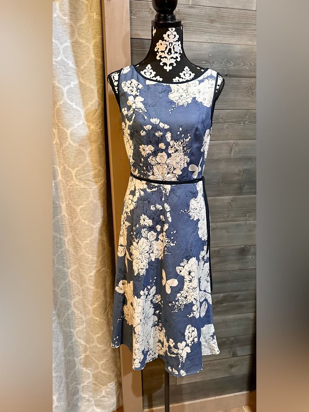 Adrianna Papell Navy Floral A-Line Women’s Dress size 6